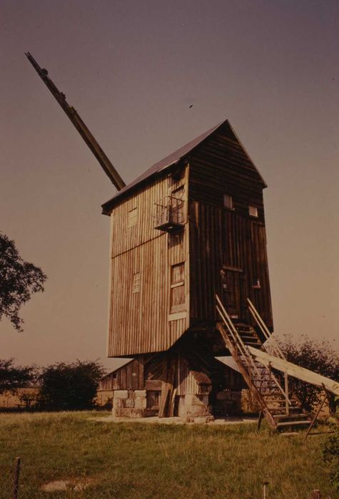 Moulin à vent de Chesnay : Vue générale