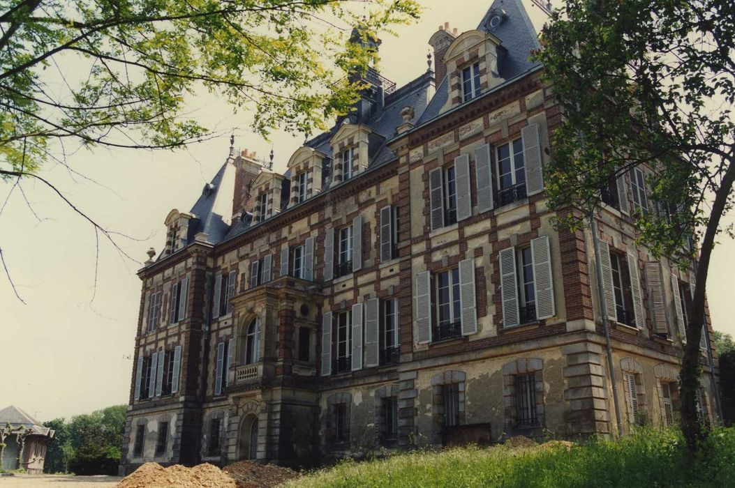 Château : Façade nord, vue générale