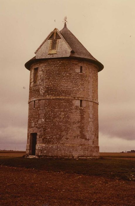 Moulin à vent de Frouville-Pensier : Vue générale