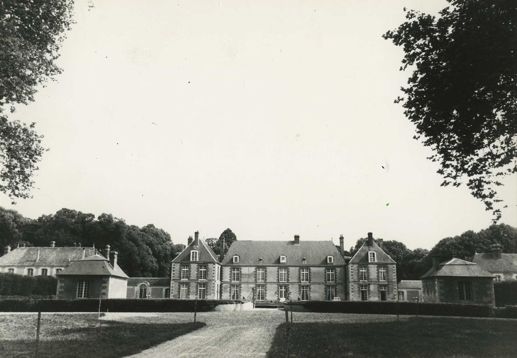 Château de Blanville : Ensemble nord-ouest, vue générale