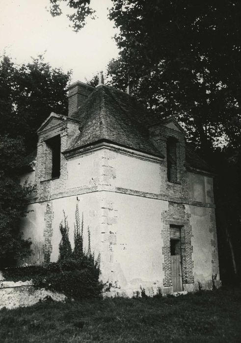 Château de Blanville : Pavillon nord-ouest, vue générale