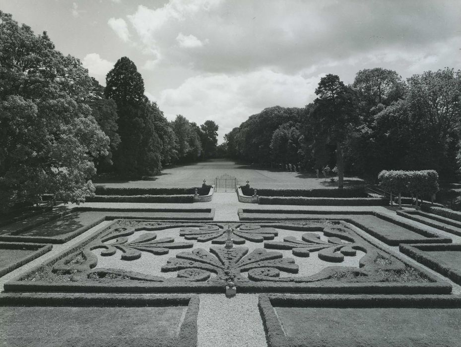 Château de Blanville : Prespective sud-est, vue générale