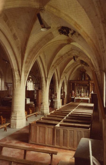 Eglise Saint-Victor : Collatéral sud, vue générale