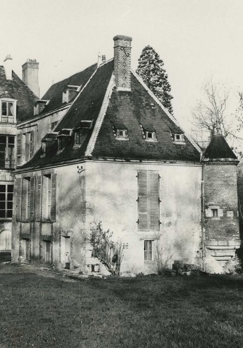 Château : Aile nord, façades sud et est, vue générale