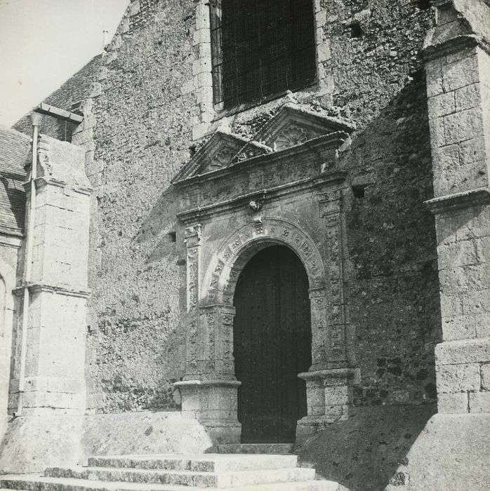 Eglise Notre-Dame : Portail occidental, vue générale