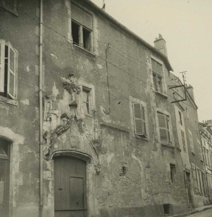 Maison : Façade sur rue, vue générale