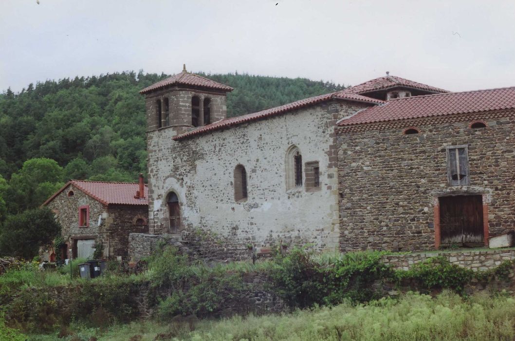 Eglise Saint-Paul : Façade latérale sud, vue générale