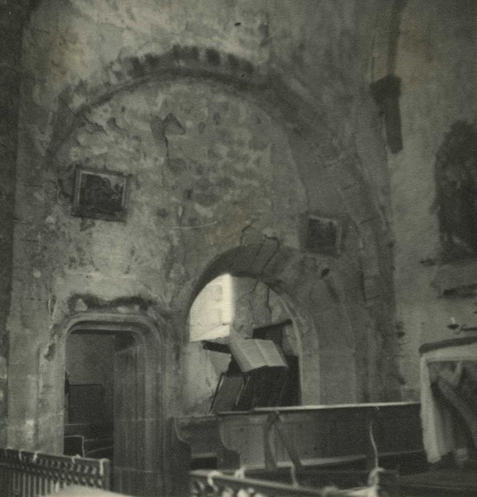 Eglise Saint-Paul : Chaplle latérale, vue partielle