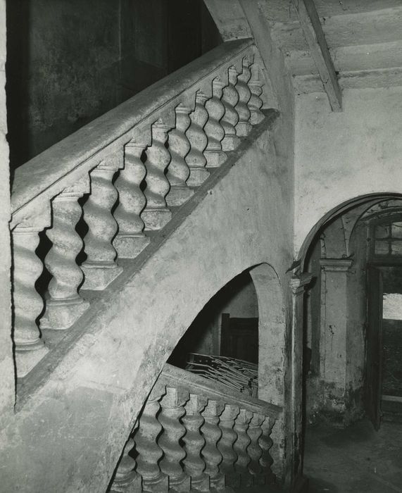 Ancien monastère des Augustines : Escalier d’honneur, vue partielle