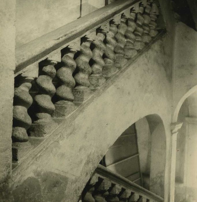 Ancien monastère des Augustines : Escalier d’honneur, vue partielle