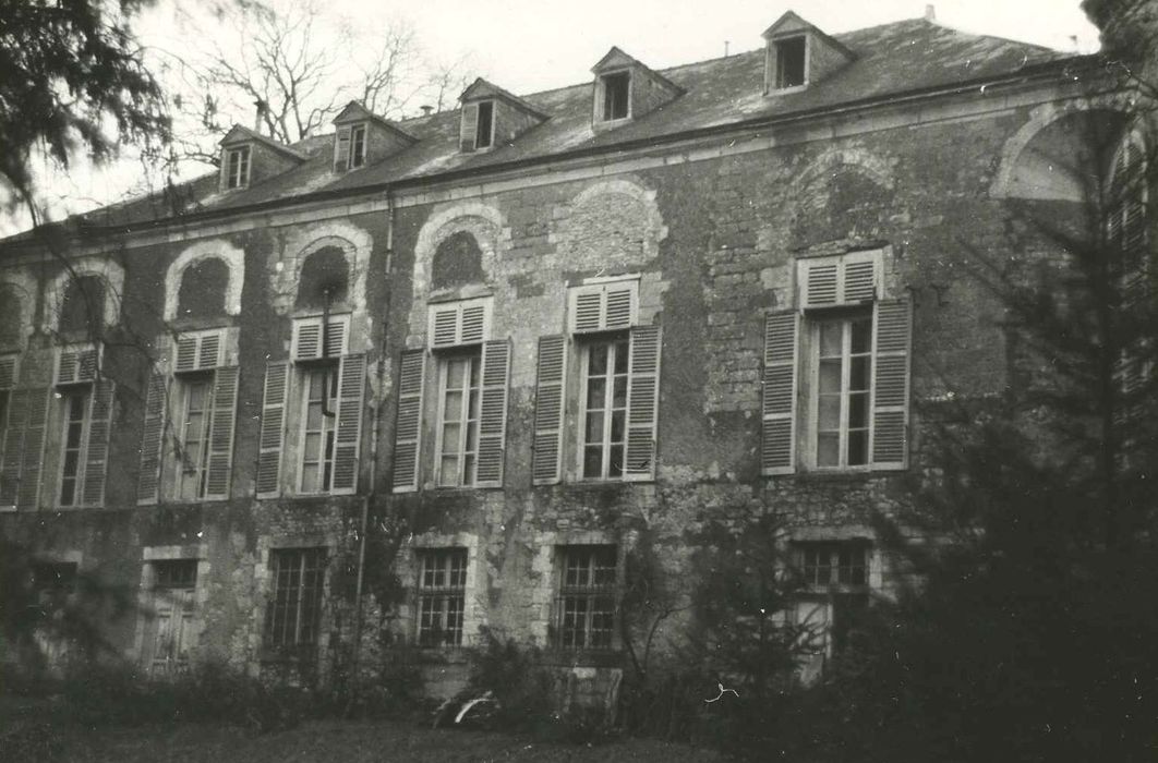 Château : Façade ouest, vue générale