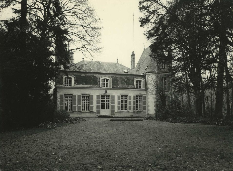 Château de la Prêche : Façade est, vue générale