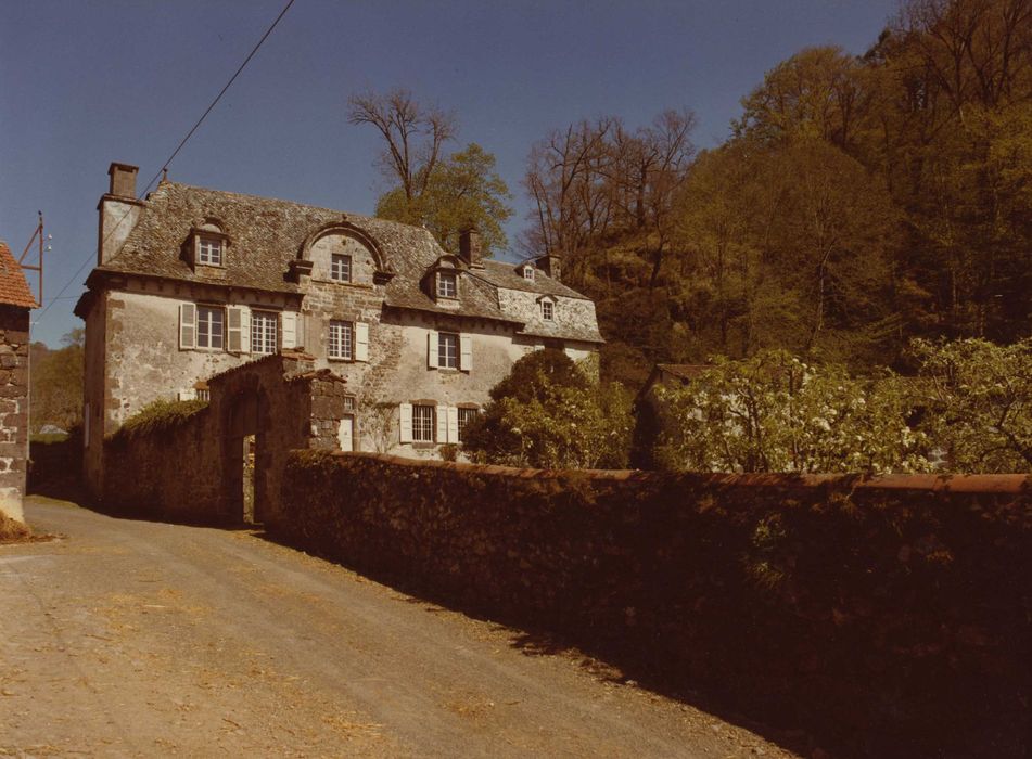 Château de Clavières : Ensemble ouest, vue générale