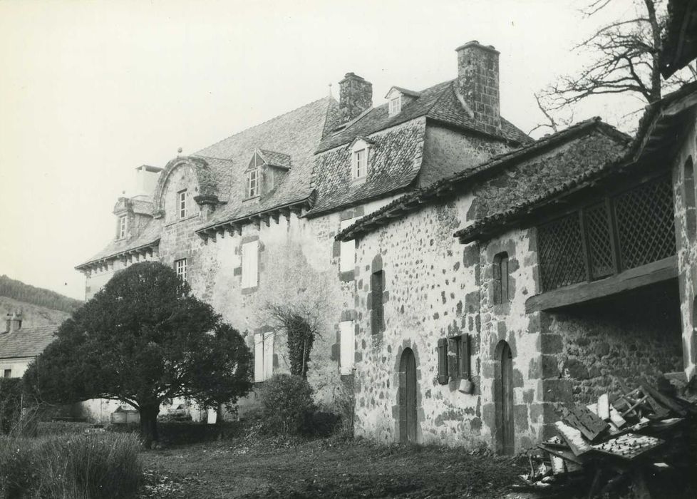 Château de Clavières : Ensemble ouest, vue générale