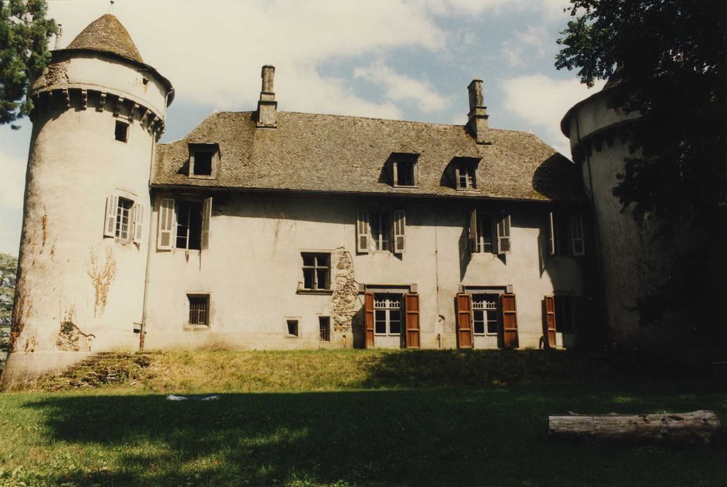 Château de Caillac : Aile ouest, façade ouest, vue générale