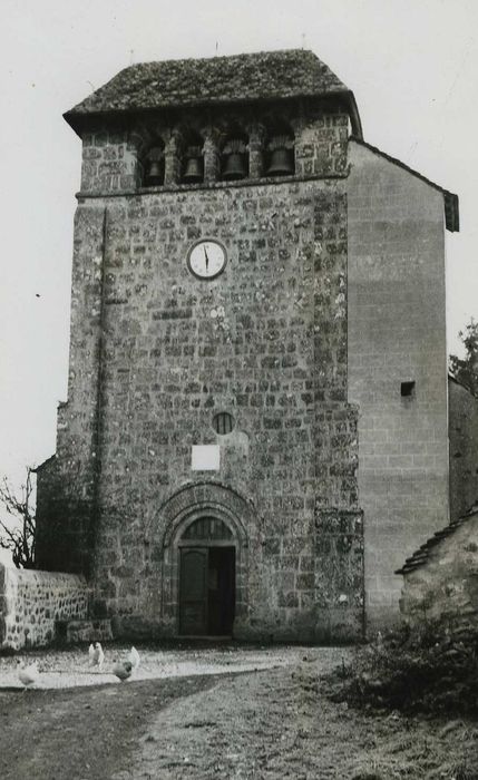 Eglise Saint-Laurent : Façade occidentale, vue générale