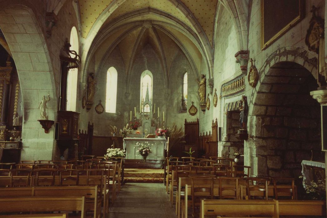 Eglise Saint-Pierre : Choeur, vue générale