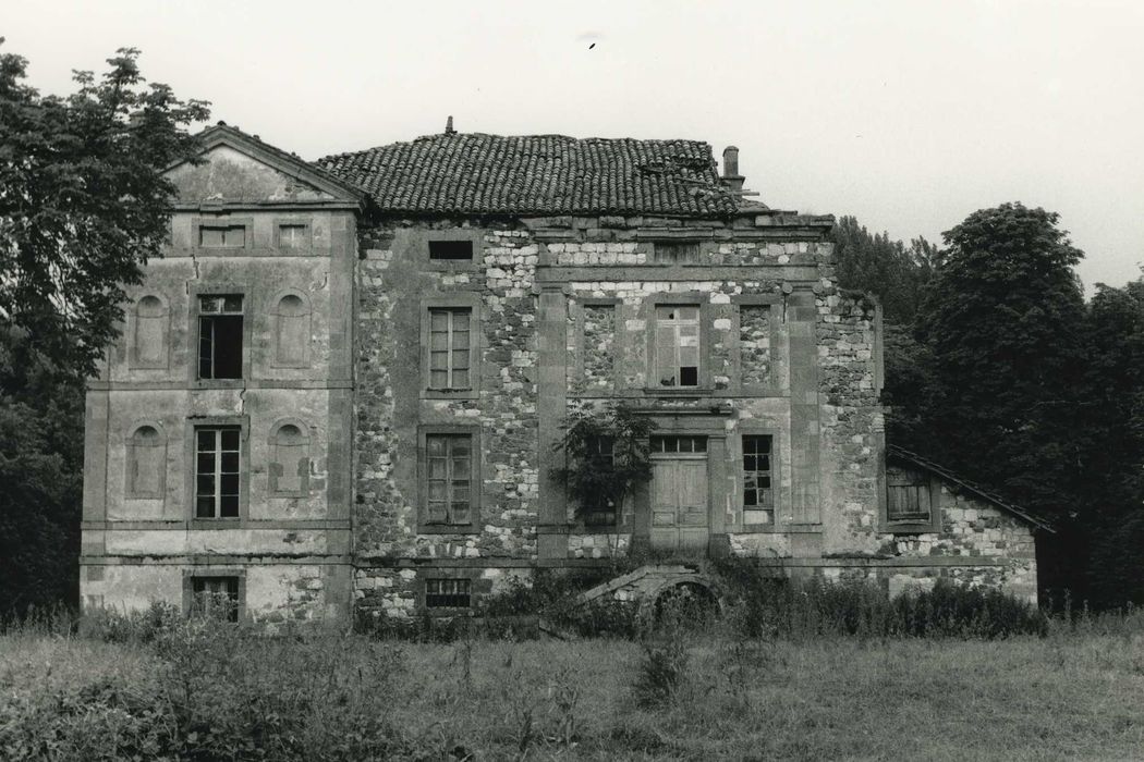 Château du Doux : Façade nord, vue  énérale