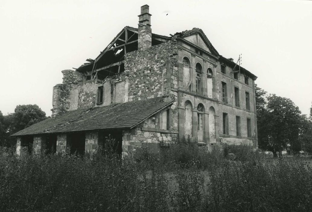 Château du Doux : Ensemble sud-ouest, vue générale