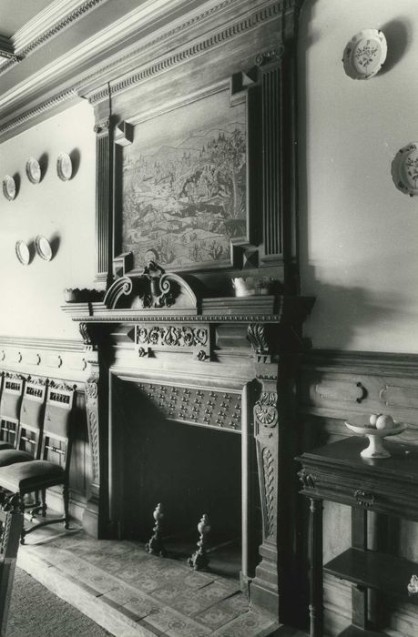 Château de la Martinie : Salle à manger, cheminée, vue générale