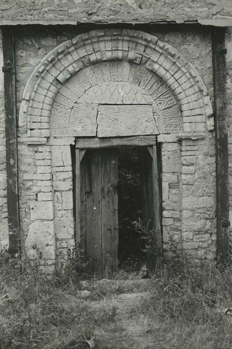 Ancienne église Saint-Martin : Portail d’accès ouest, vue générale