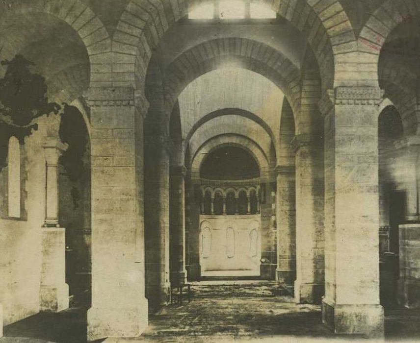 Eglise de la Très-Sainte-Trinité : Nef, vue générale