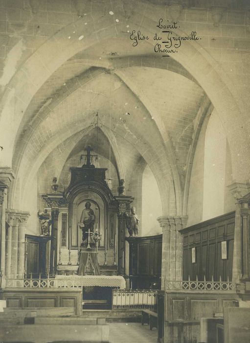 Eglise de Greneville : Façade latérale sud, vue partielle