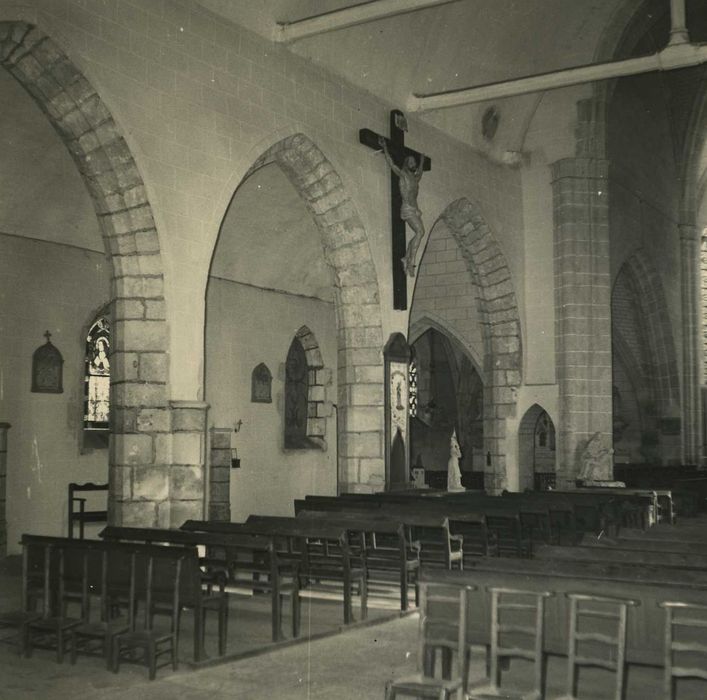 Eglise Notre-Dame et Saint-Blaise : Nef, vue partielle