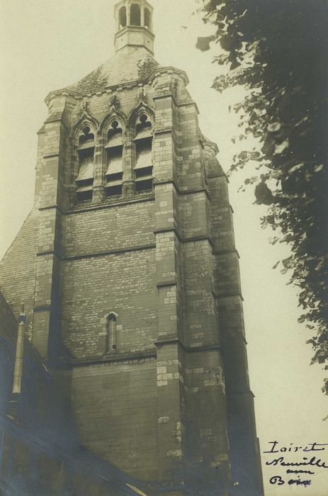 Eglise Saint-Symphorien : Clocher, élévation est, vue générale