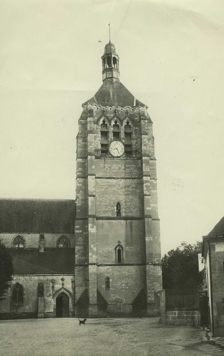 Eglise Saint-Symphorien : Clocher, élévation nord, vue générale