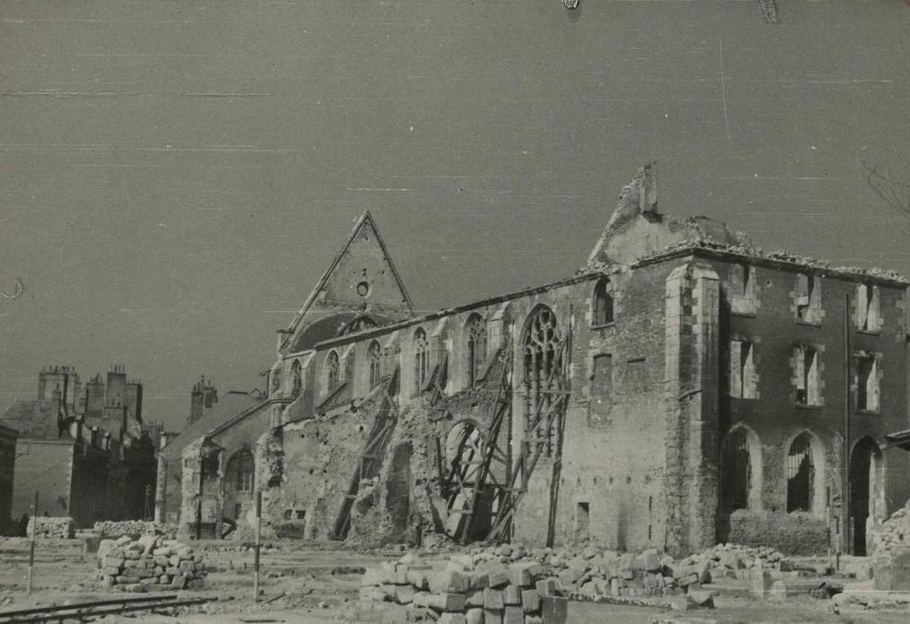 Ancien couvent des Minimes : Vue générale des ruines