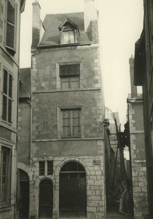 Maison : Façade sur rue, vue générale