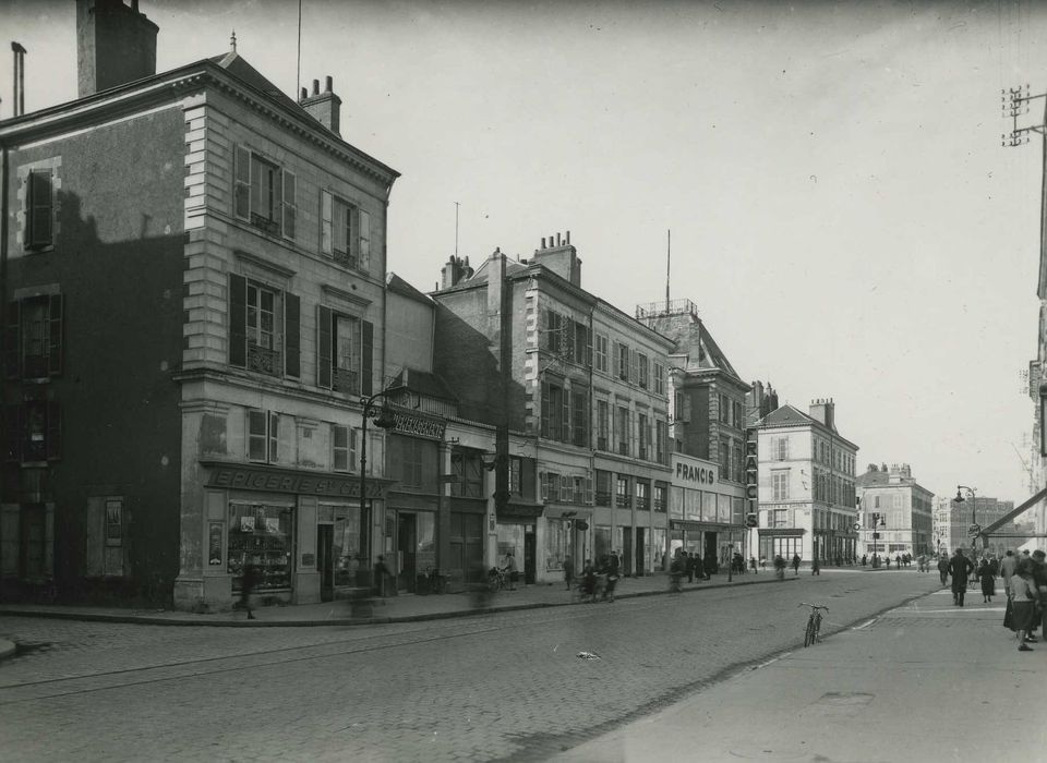 Immeubles : Façades sur rue, vue générale