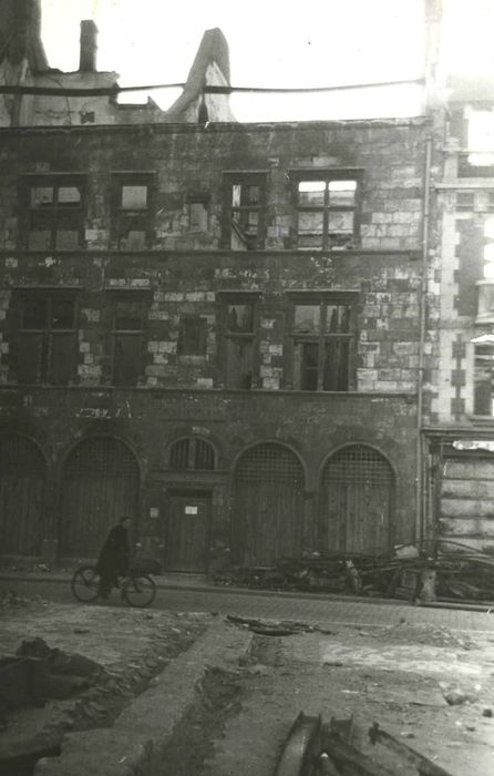 Maison dite d'Agnès Sorel ou Hôtel Euverte-Hatte, actuellement Centre Charles Péguy : Façade sur rue, vue générale