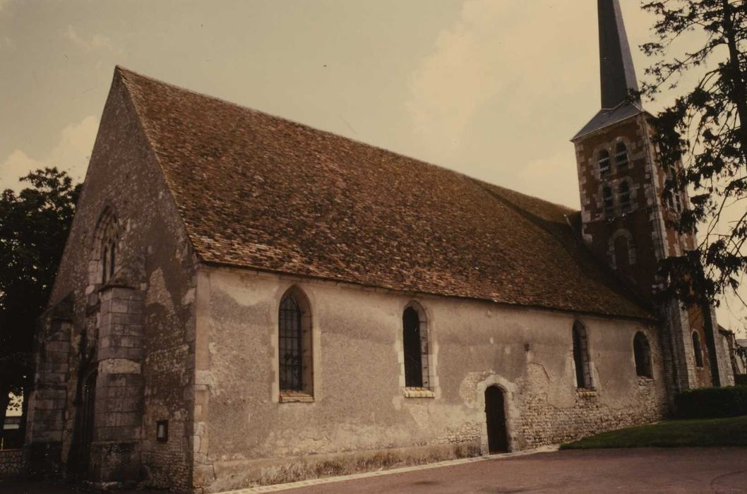 Eglise Saint-Pierre-ès-Liens : Ensemble sud-ouest, vue générale