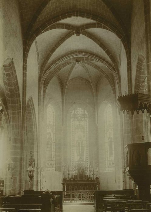 Eglise Saint-Loup : Nef, vue générale