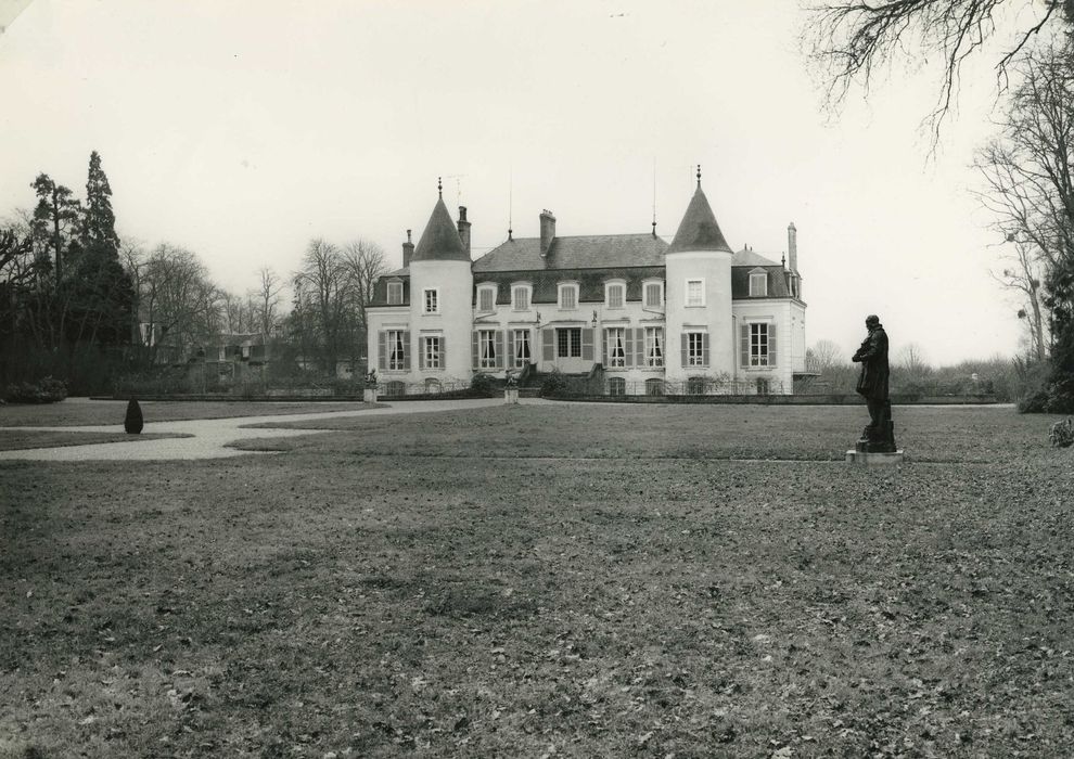 Château de la Mothe : Ensemble nord-est, vue générale