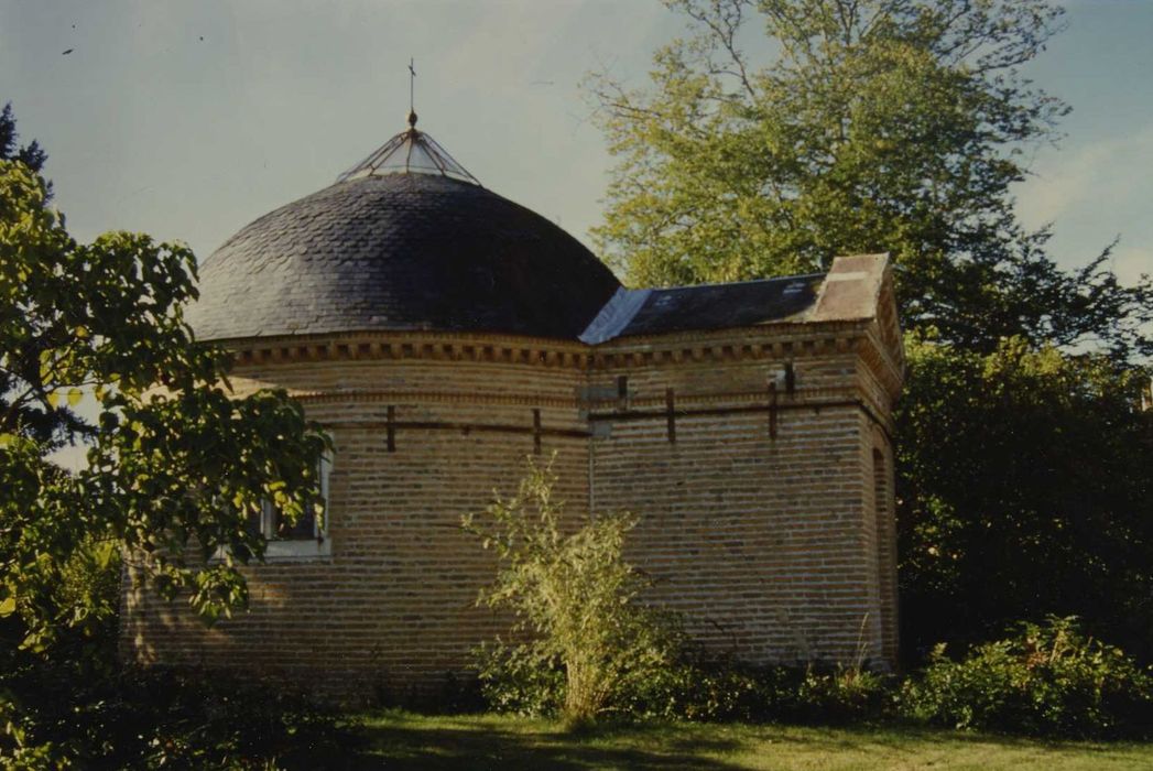 Château de la Turpinière : Chapelle, façade latérale sud-est, vue générale