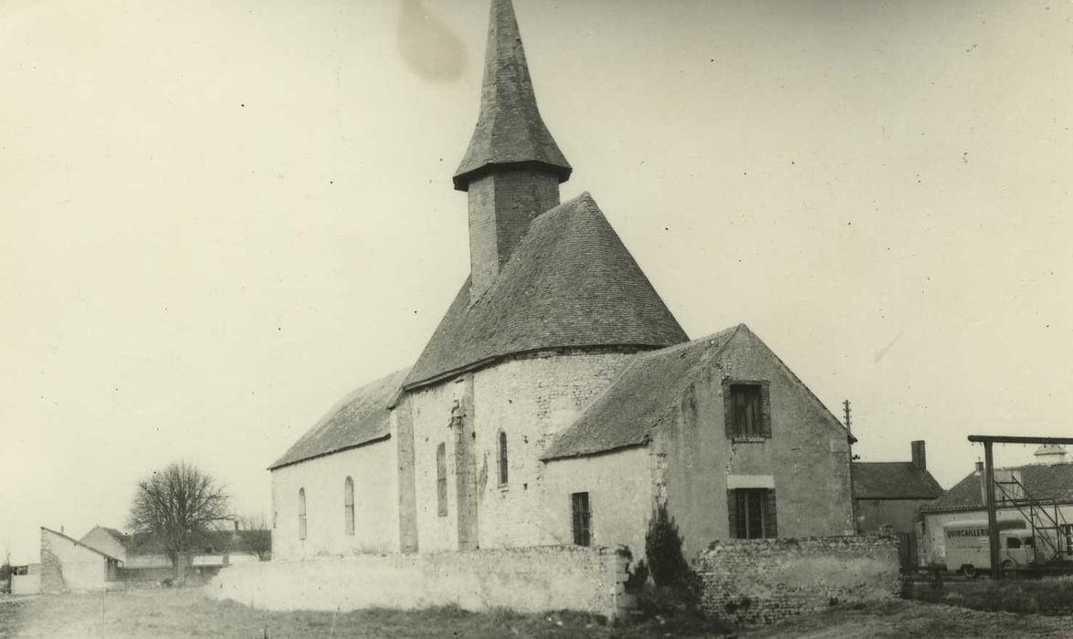 Eglise Saint-Pierre : Ensemble sud-est, vue générale