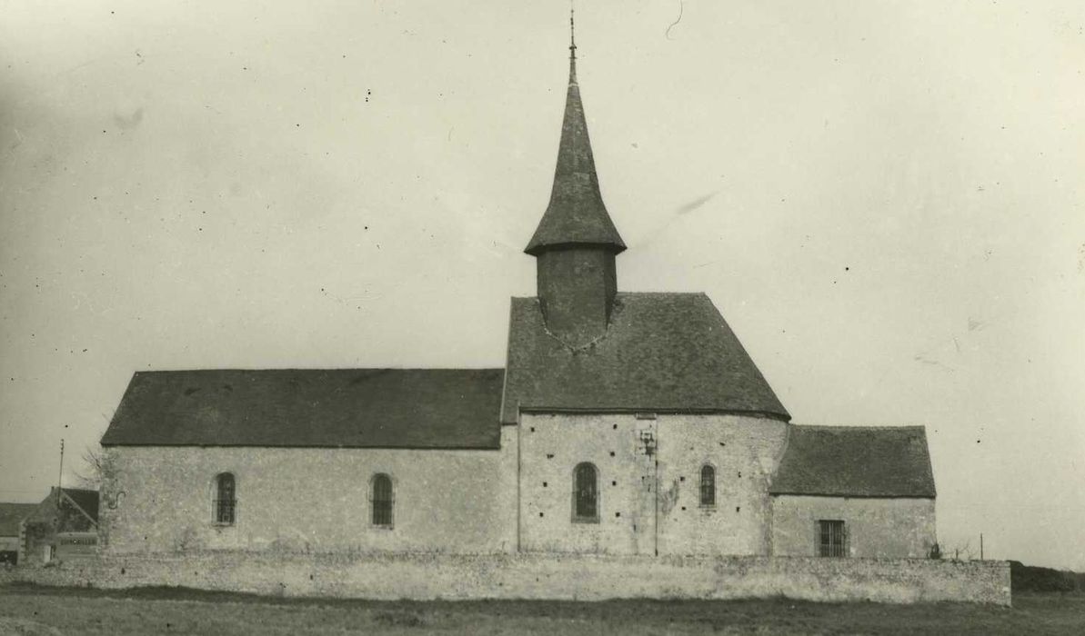 Eglise Saint-Pierre : Ensemble sud, vue générale