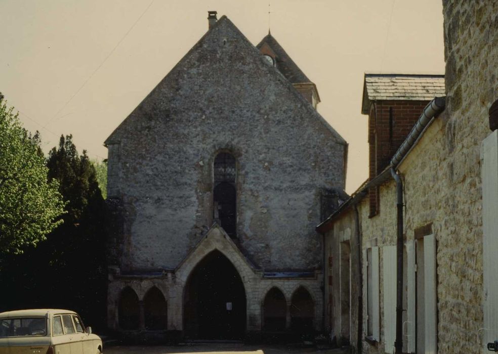 Eglise Sainte-Brigide : Façade occidentale, vue générale