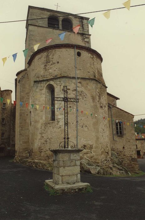 Eglise Saint-Jean-Baptiste : Chevet, vue générale