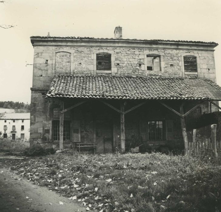 Château de Mercoeur : Maison du XVIIIe siècle, façade sud, vue générale