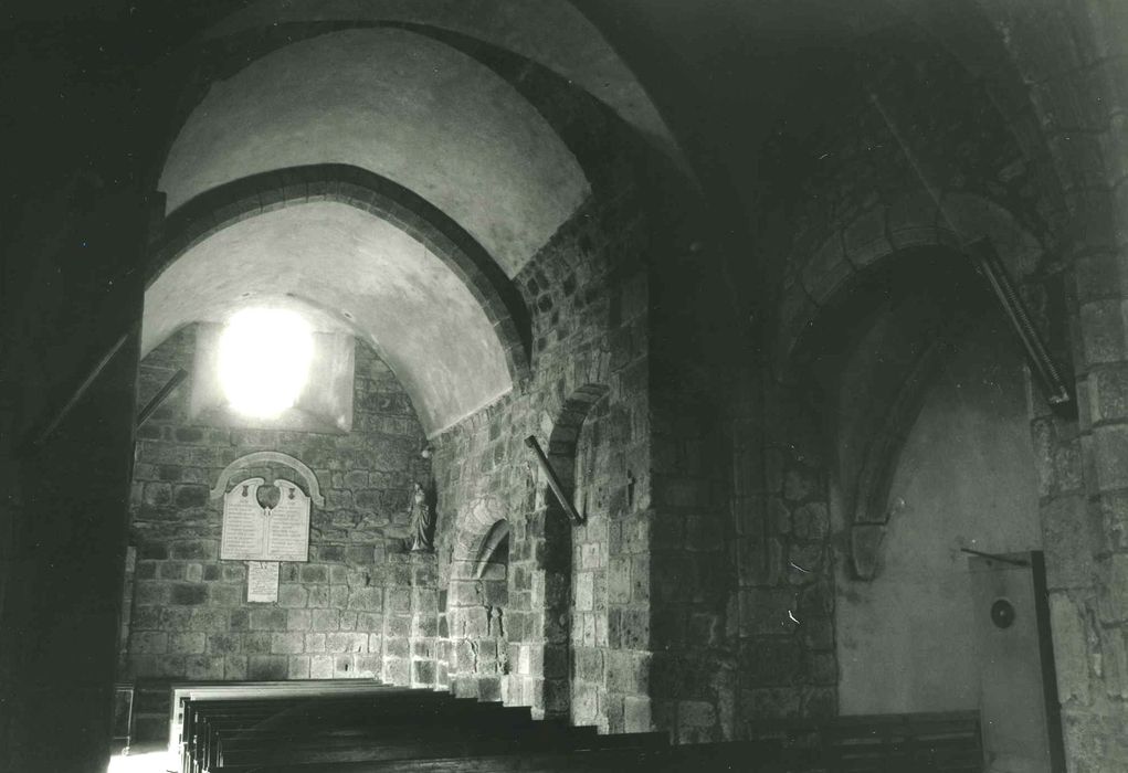 Eglise Sainte-Anne : Nef, vue générale