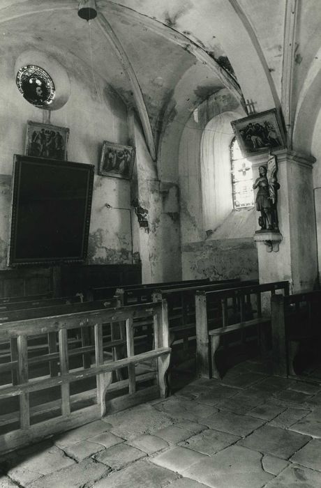 Eglise Saint-Jean-Baptiste : Nef, vue partielle