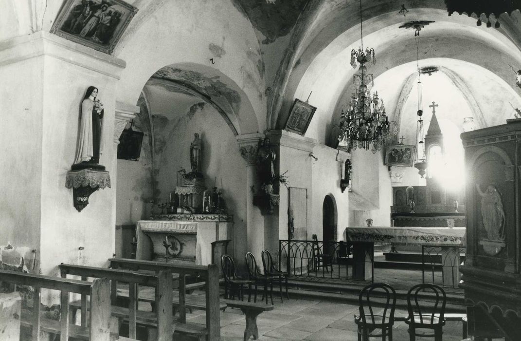 Eglise Saint-Jean-Baptiste : Choeur et chapelle latérale nord, vue générale