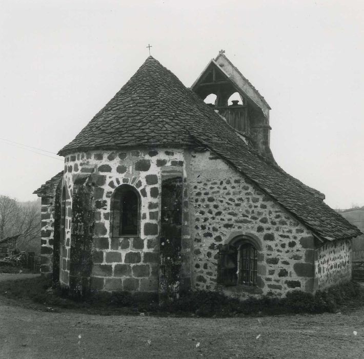 Eglise Saint-Pantaléon : Chevet, vue générale