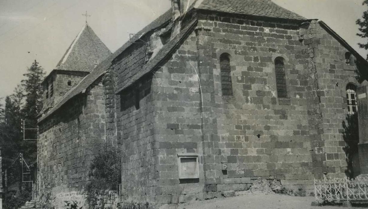 Eglise Saint-Jean-Baptiste : Ensemble sud-est, vue générale