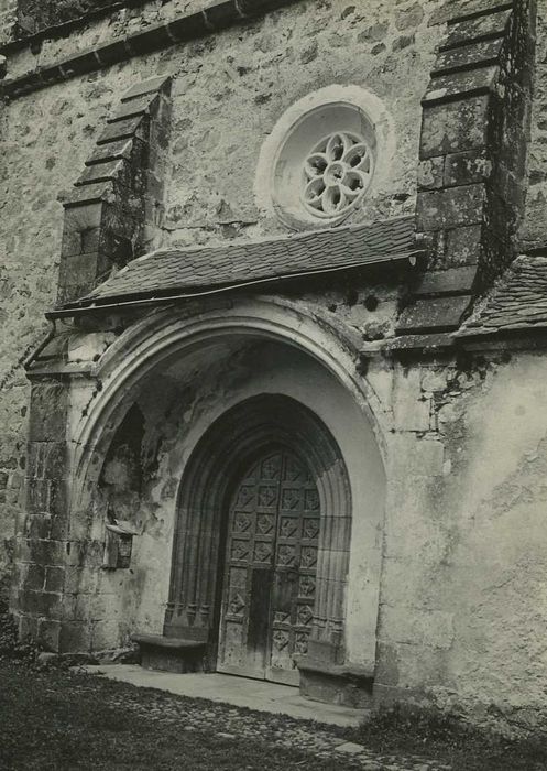 Eglise Saint-Martin : Portail sud, vue générale