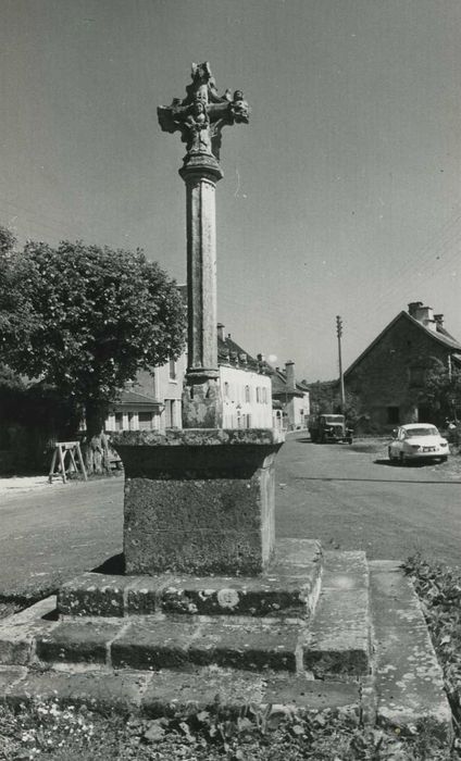 Croix de carrefour : Vue générale